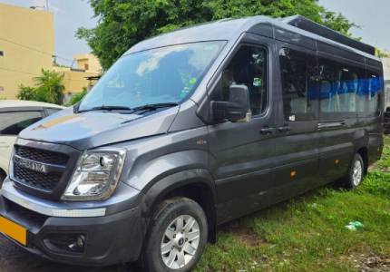 Urbania Traveller 12 Seater